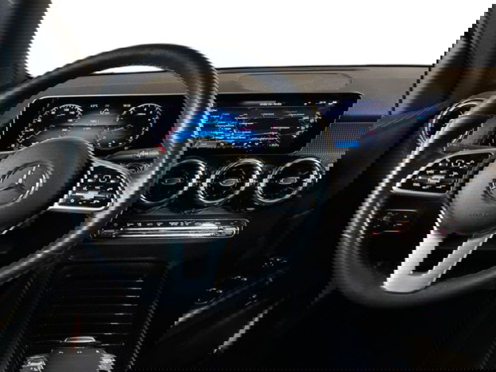 Mercedes-Benz GLB usata a Bologna (11)