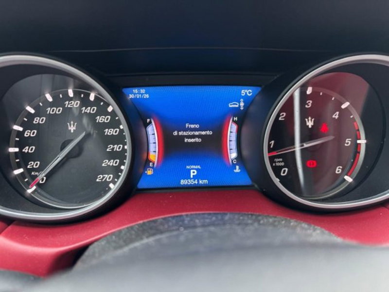 Maserati Levante usata a Bologna (12)