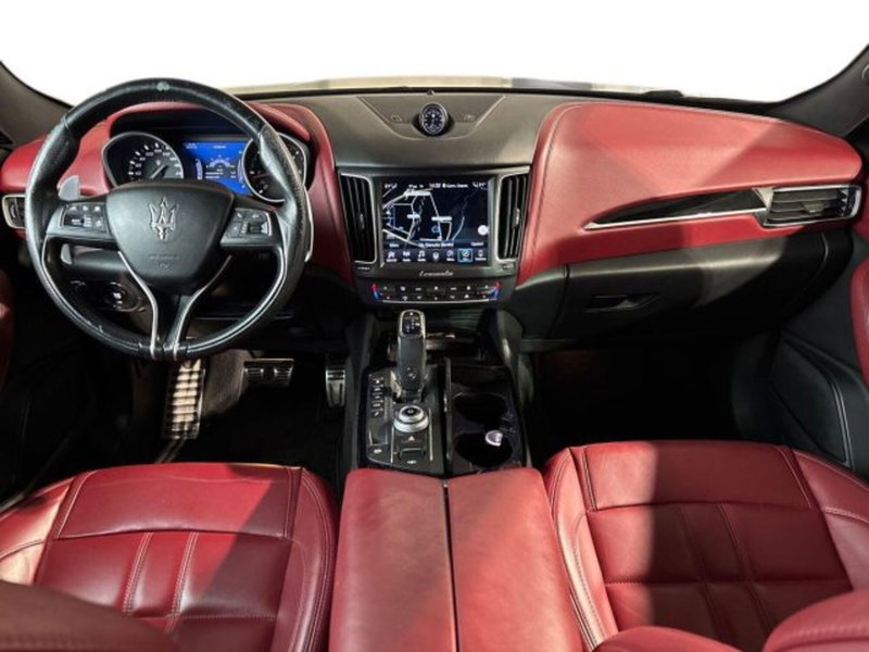 Maserati Levante usata a Bologna (14)