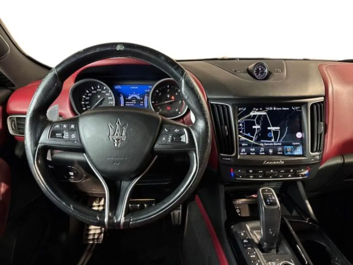 Maserati Levante usata a Bologna (15)