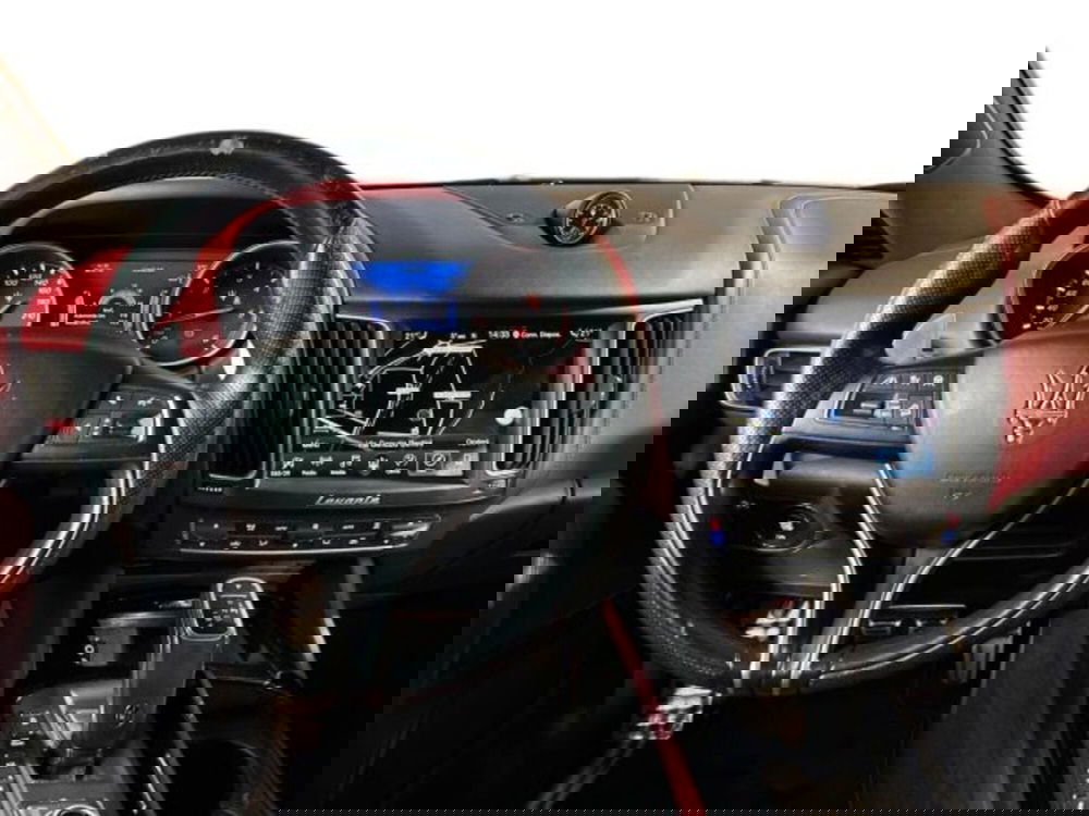 Maserati Levante usata a Bologna (15)