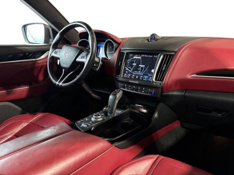 Maserati Levante usata a Bologna (16)