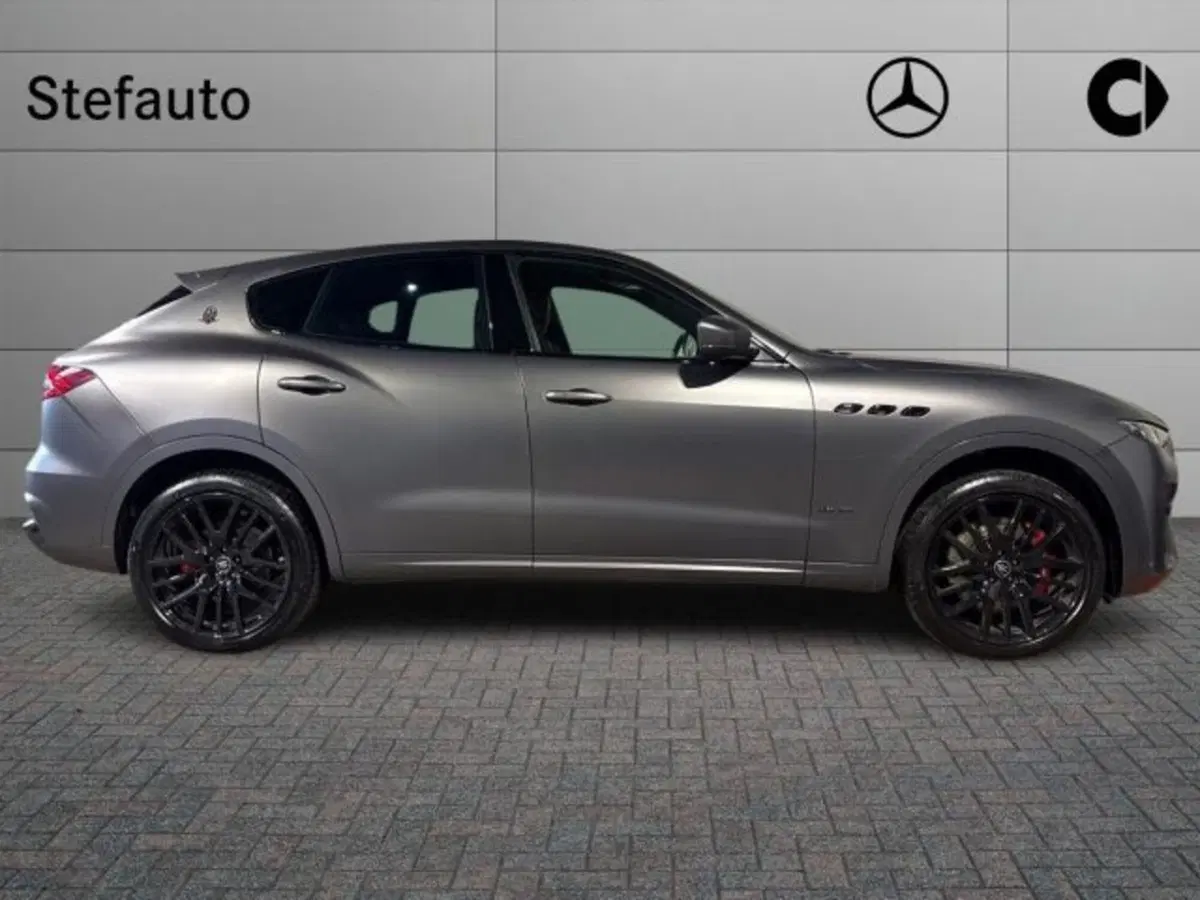 Maserati Levante usata a Bologna (2)