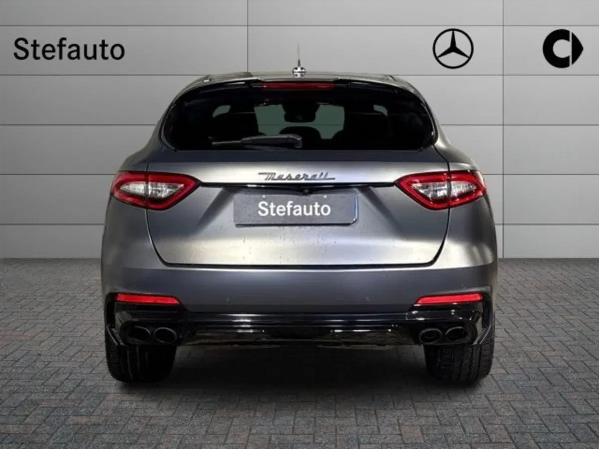 Maserati Levante usata a Bologna (6)