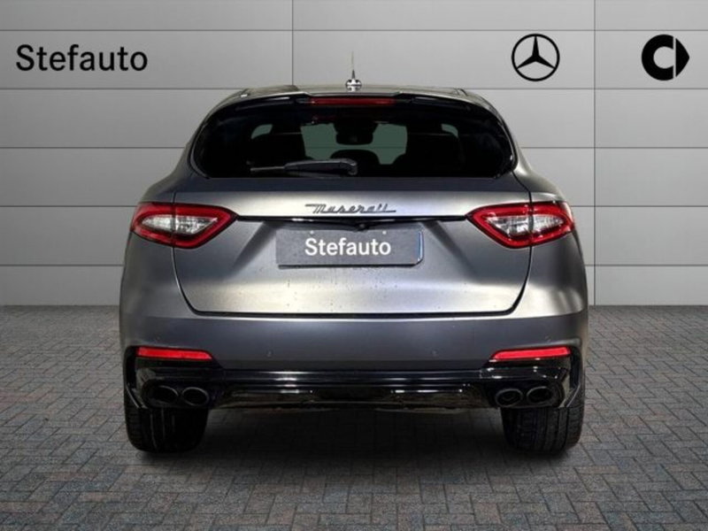Maserati Levante usata a Bologna (6)