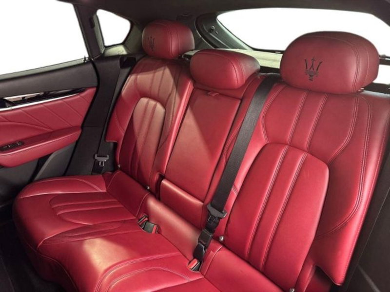 Maserati Levante usata a Bologna (9)