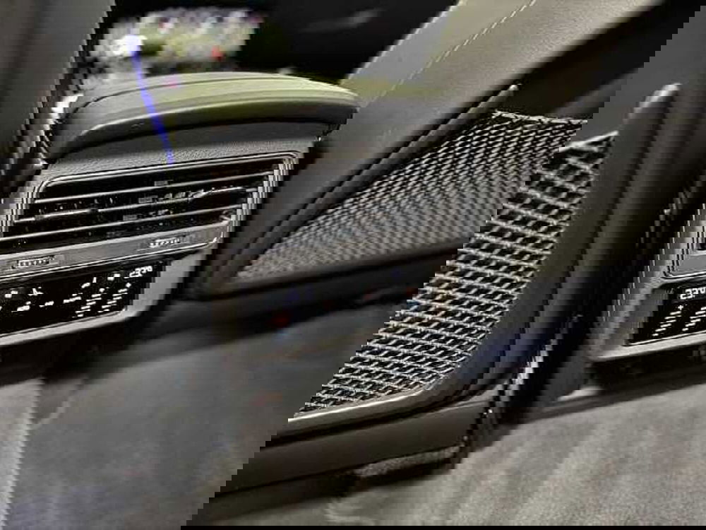 Audi SQ8 usata a Genova (17)