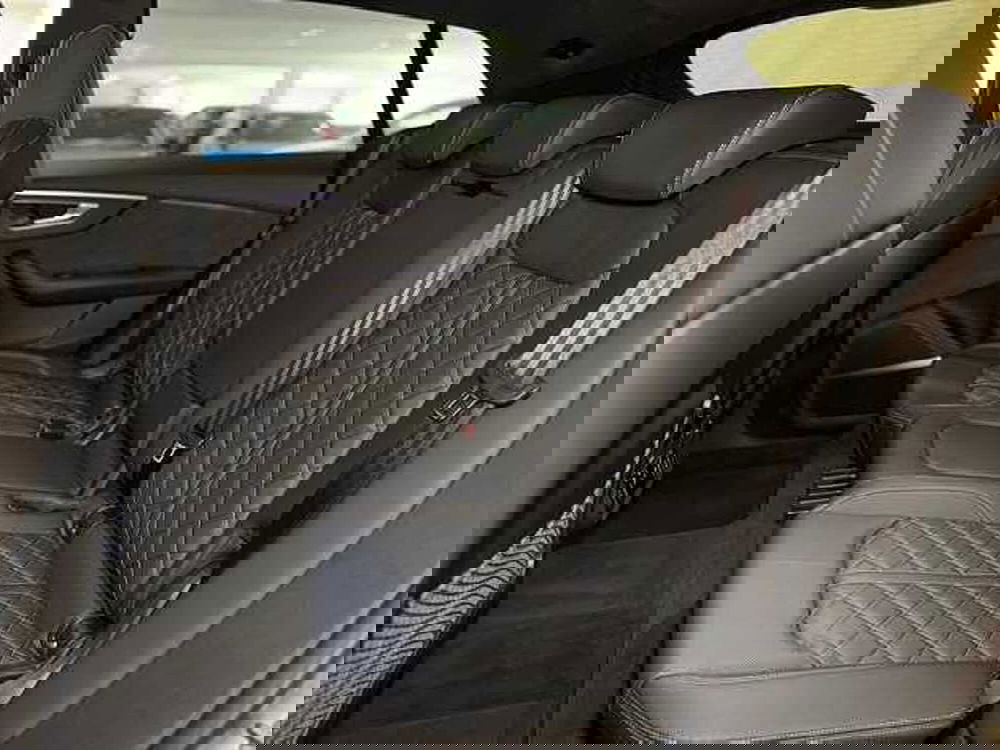Audi SQ8 usata a Genova (18)