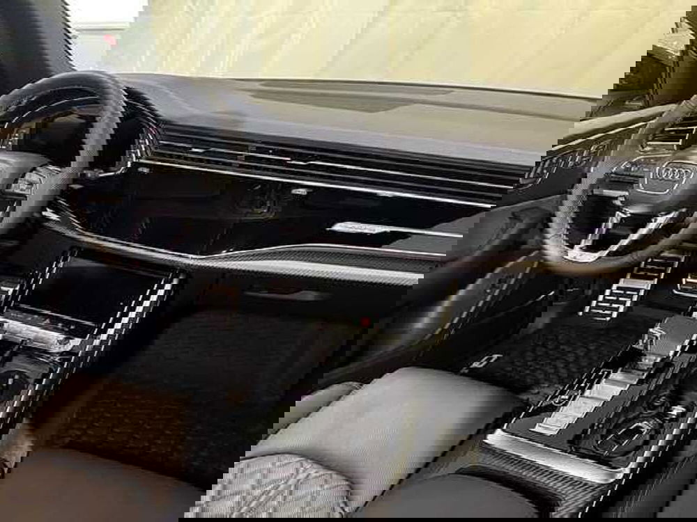 Audi SQ8 usata a Genova (9)