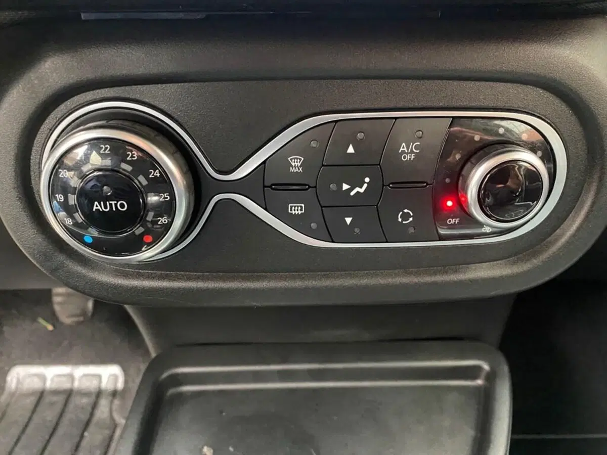 Renault Twingo usata a Torino (11)
