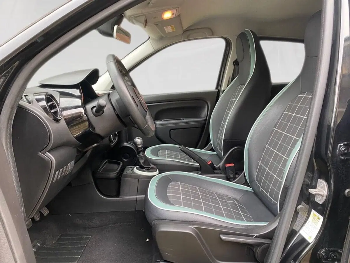 Renault Twingo usata a Torino (7)