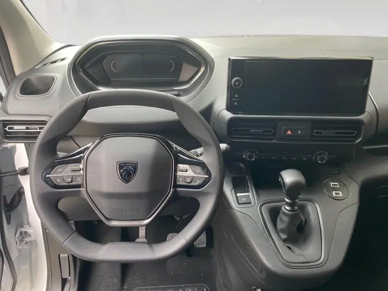 Peugeot Partner Furgone nuova a Torino (6)