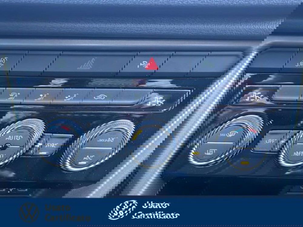 Volkswagen T-Roc usata a Vicenza (12)