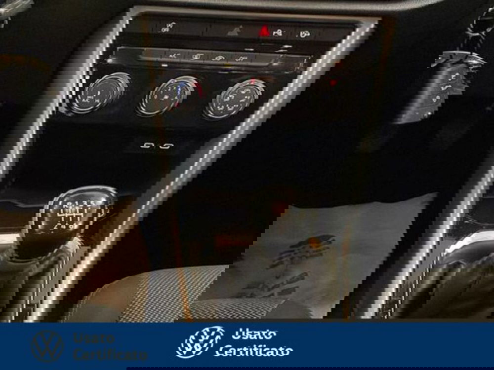 Volkswagen T-Roc usata a Vicenza (11)