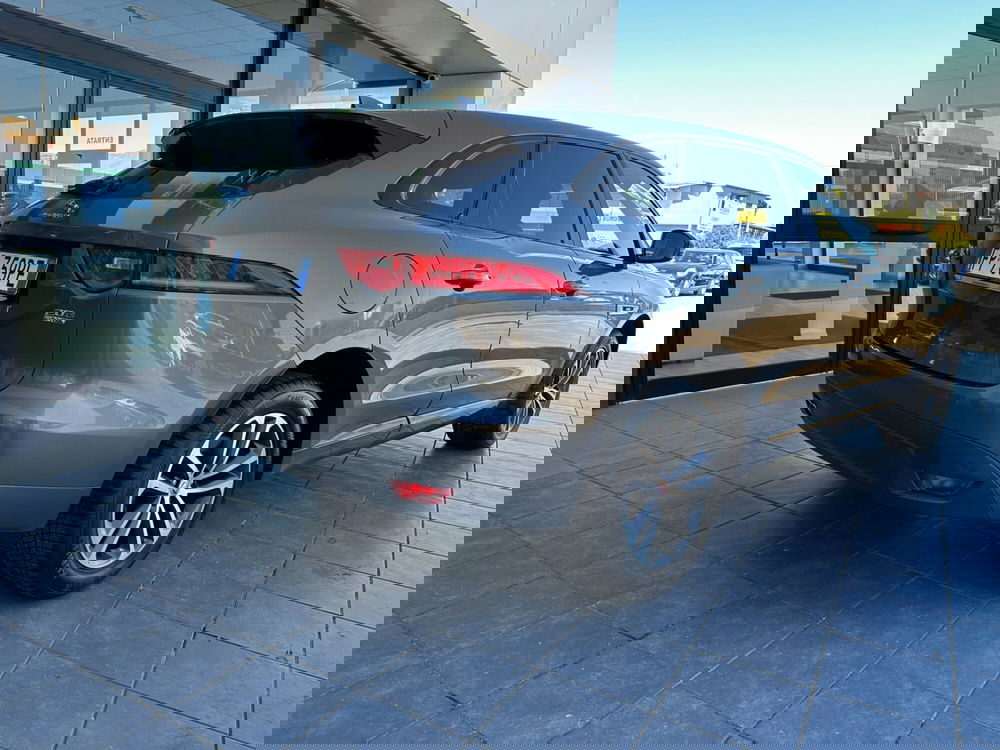 Jaguar F-Pace usata a Frosinone (11)