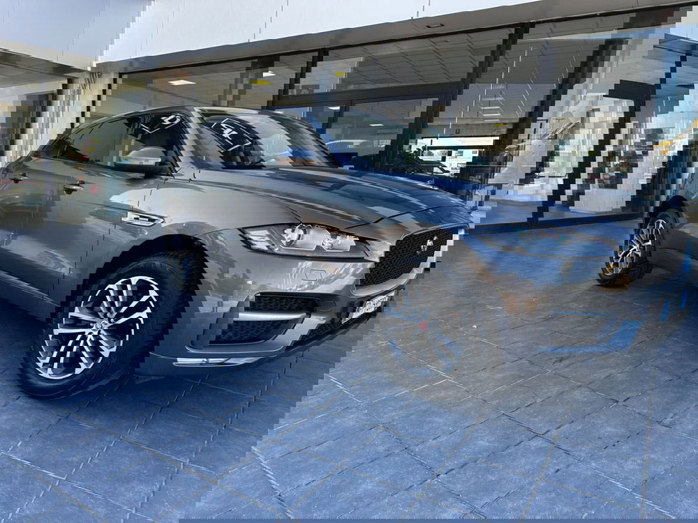 Jaguar F-Pace usata a Frosinone (4)