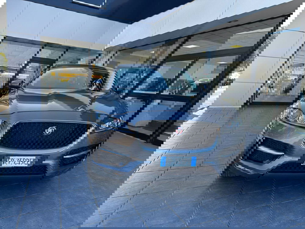 Jaguar F-Pace usata a Frosinone (9)