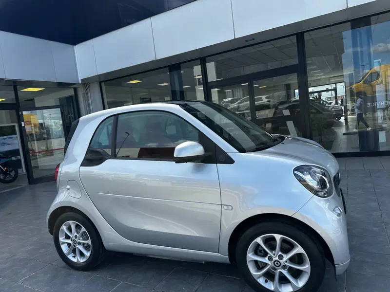 smart Fortwo usata a Frosinone (4)