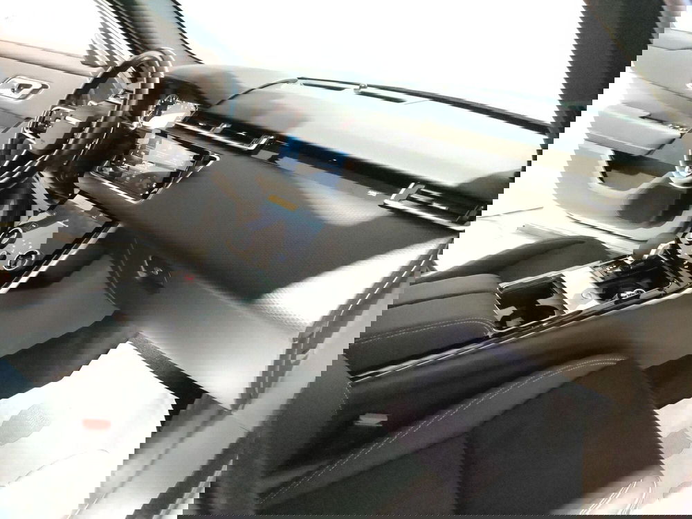 Land Rover Range Rover Velar usata a L'Aquila (12)