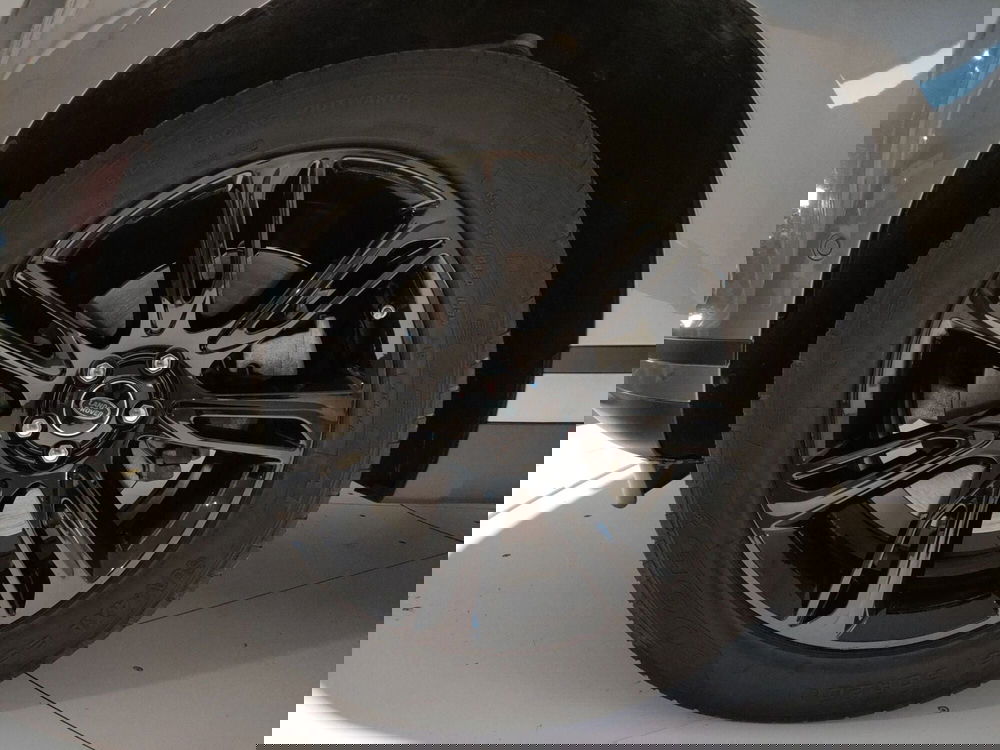 Land Rover Range Rover Velar usata a L'Aquila (7)