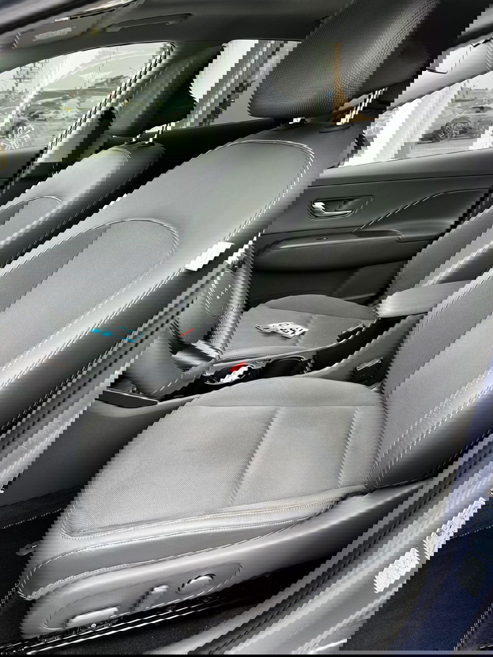 Hyundai Kona usata a Vercelli (6)