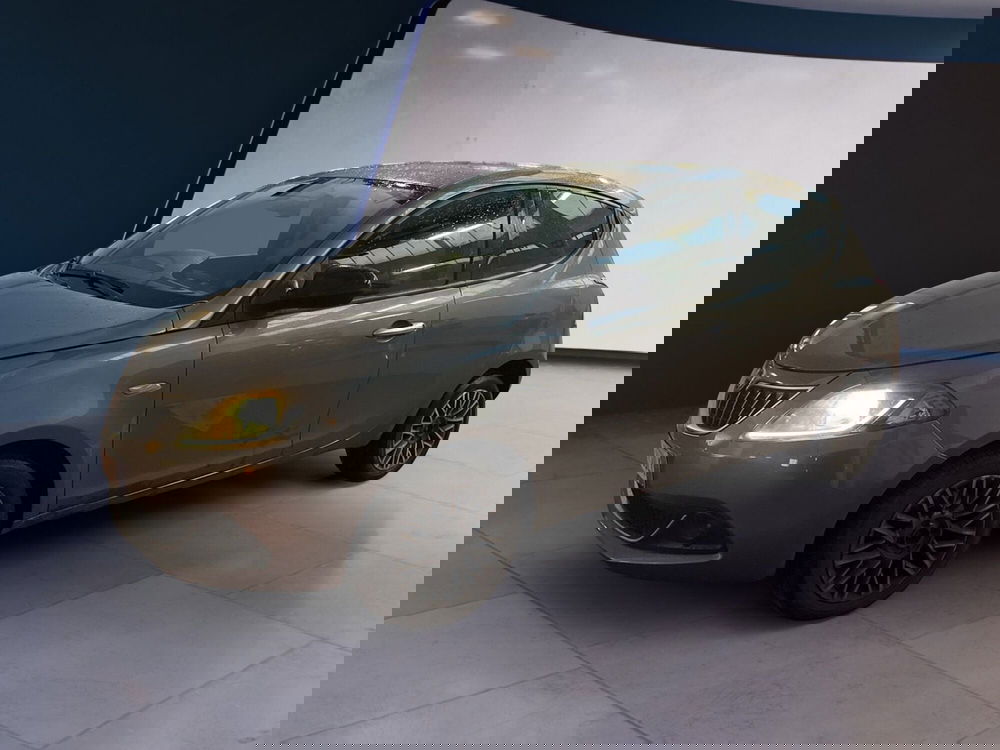 Lancia Ypsilon usata a Torino (2)