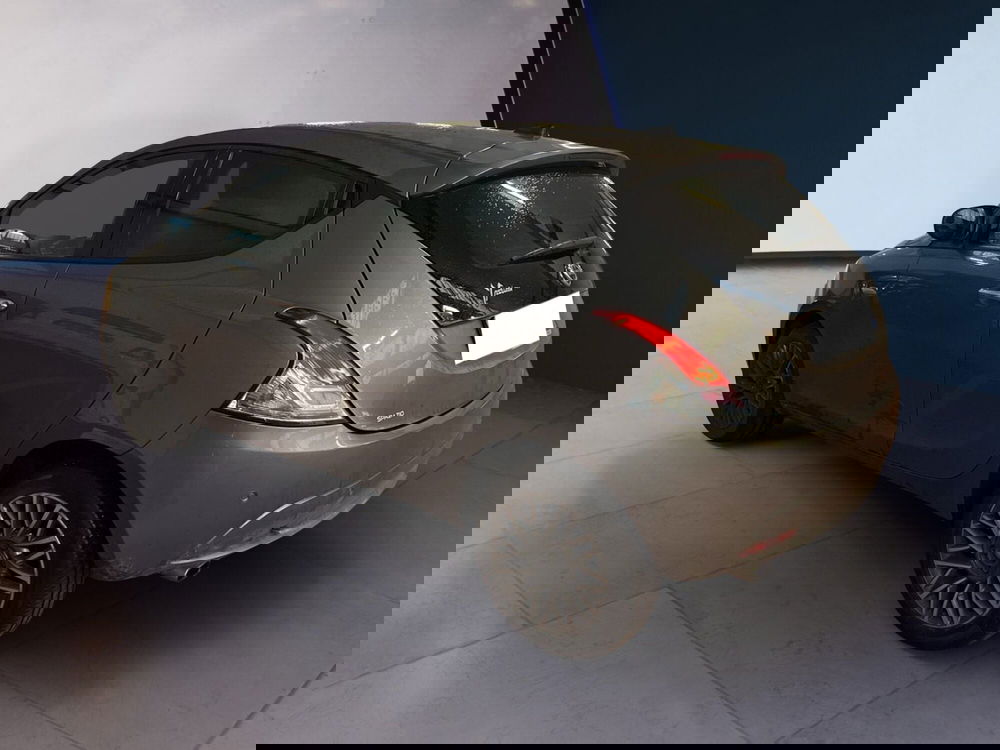 Lancia Ypsilon usata a Torino (6)