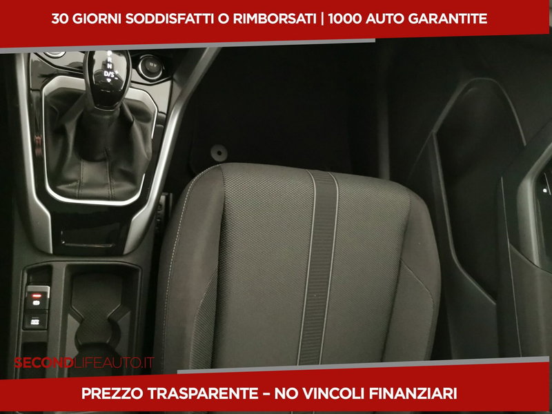 Volkswagen T-Roc nuova a Campobasso (19)