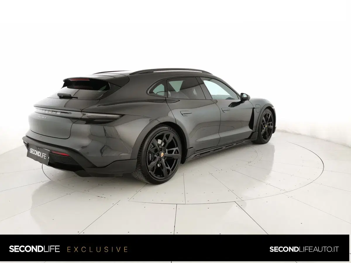 Porsche Taycan Cross Turismo usata a Chieti (3)