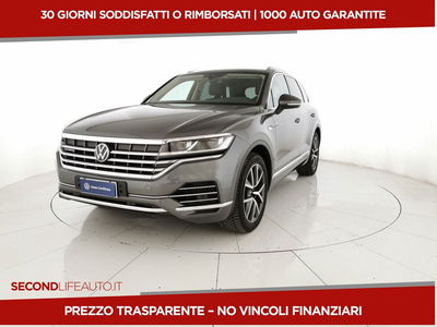 Volkswagen Touareg 3.0 V6 TSI eHybrid Atmosphere del 2023 usata a San Giovanni Teatino