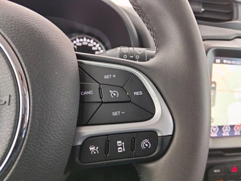 Jeep Renegade usata a Como (13)