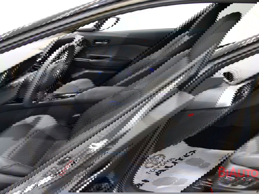 Toyota Toyota C-HR usata a Firenze (6)
