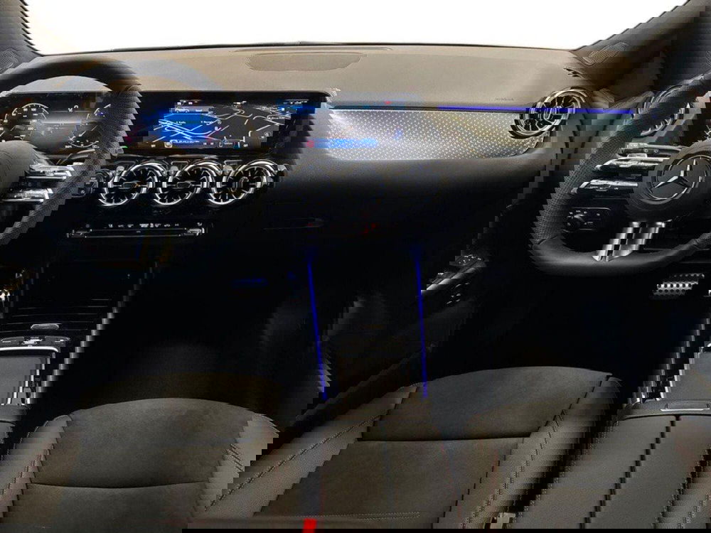 Mercedes-Benz GLA SUV nuova a Rimini (10)