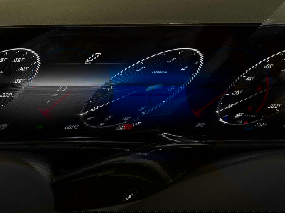 Mercedes-Benz GLA SUV nuova a Rimini (9)