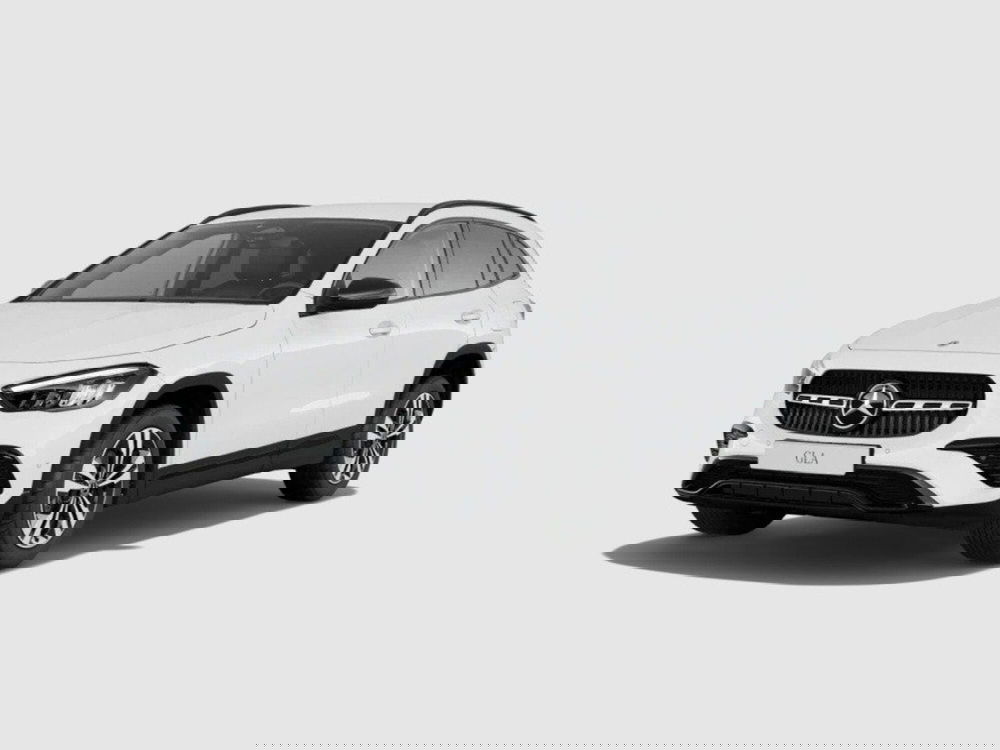 Mercedes-Benz GLA SUV nuova a Macerata