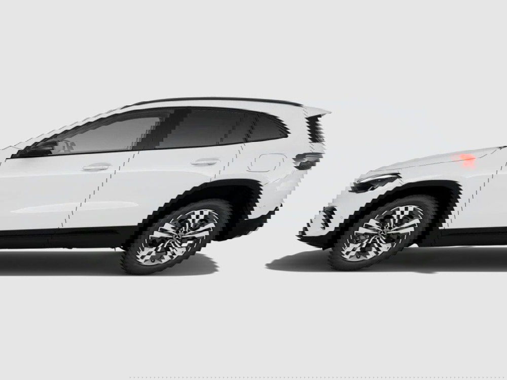 Mercedes-Benz GLA SUV nuova a Macerata (2)