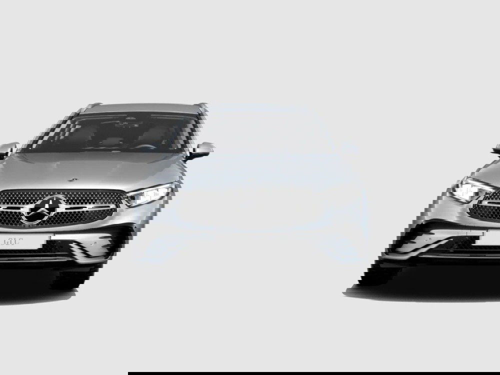 Mercedes-Benz GLC nuova a Macerata (8)