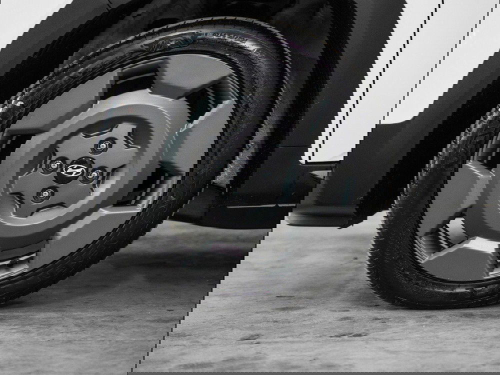 Hyundai Inster nuova a Macerata (7)