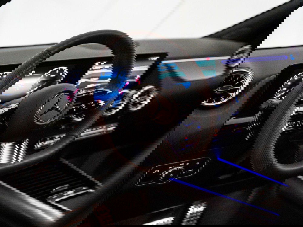 Mercedes-Benz Classe B nuova a Macerata (13)