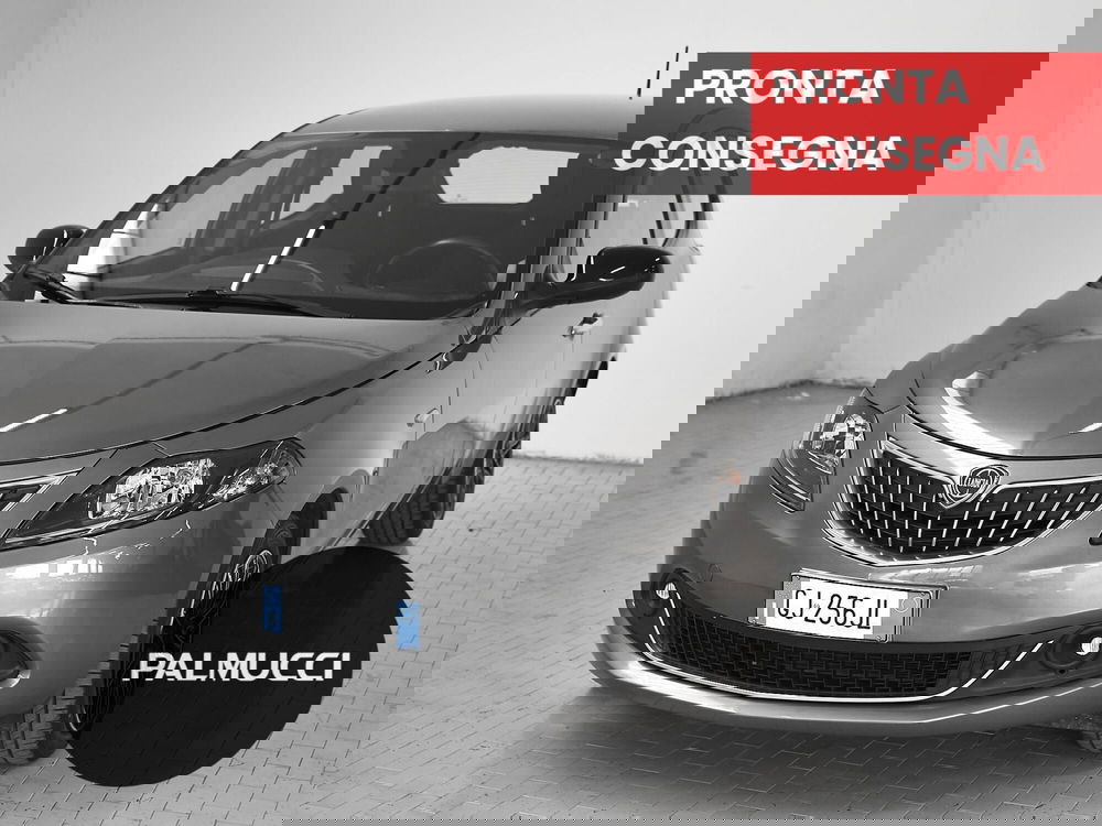 Lancia Ypsilon usata a Prato