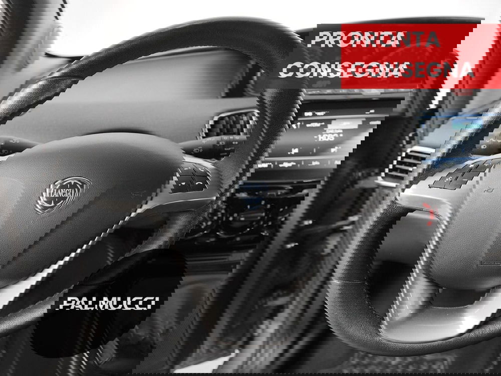 Lancia Ypsilon usata a Prato (13)