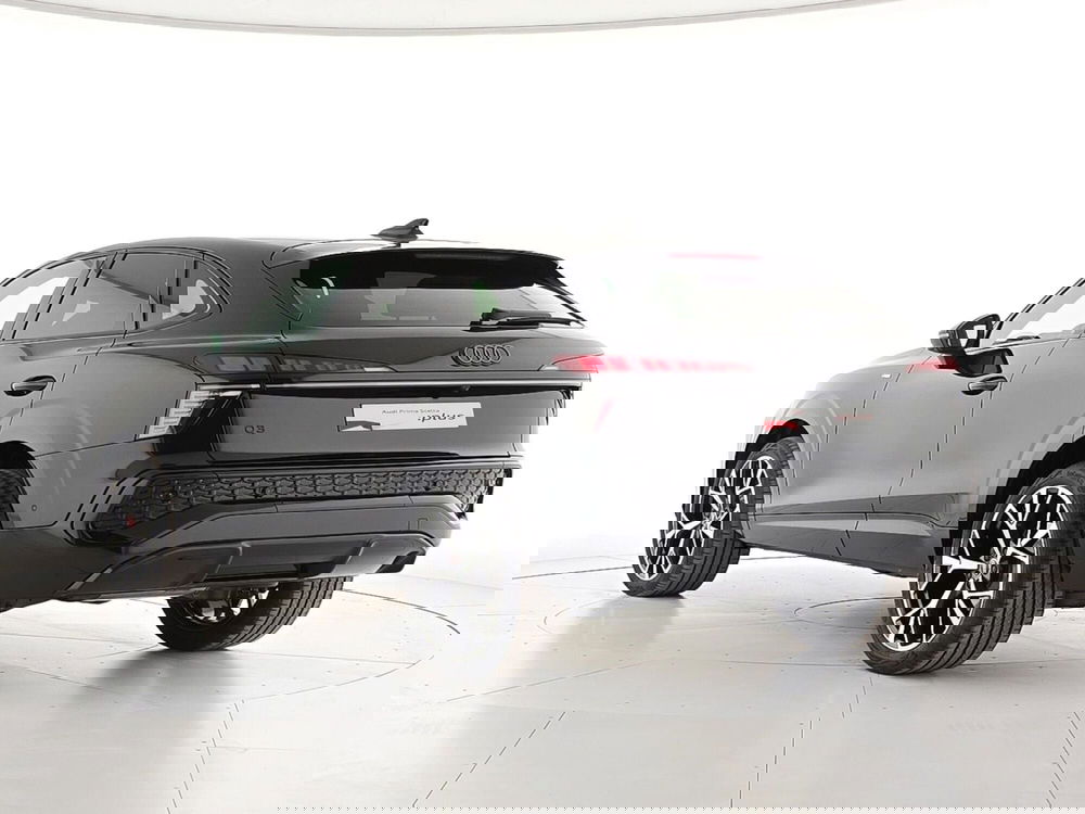 Audi Q3 Sportback nuova a Cuneo (4)