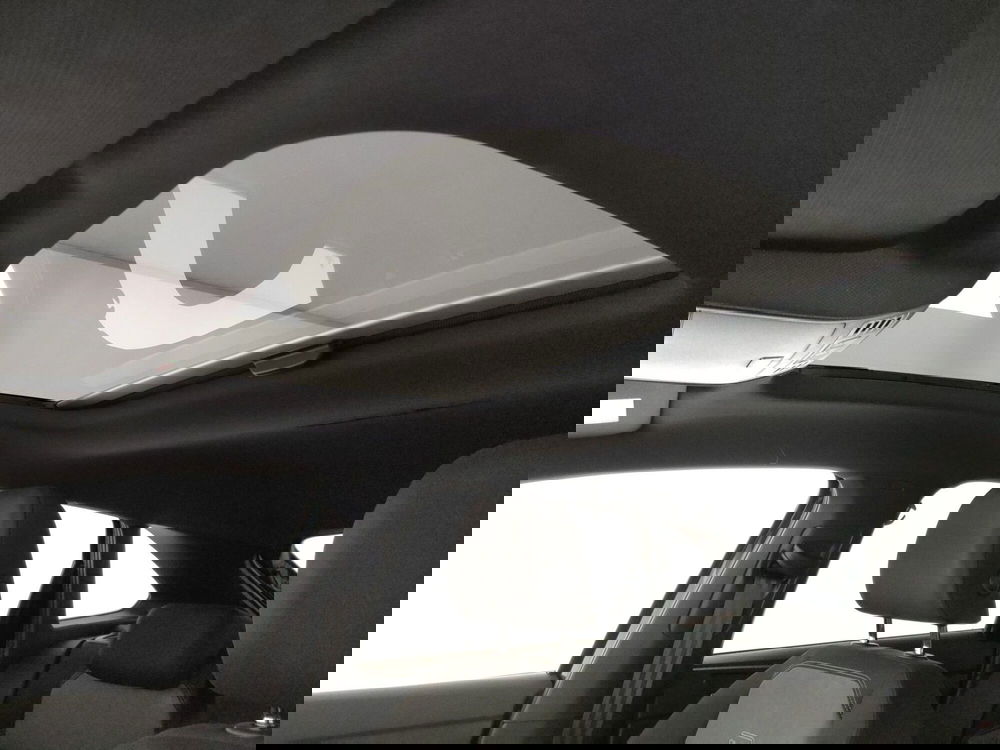 Volkswagen Taigo usata a Napoli (16)