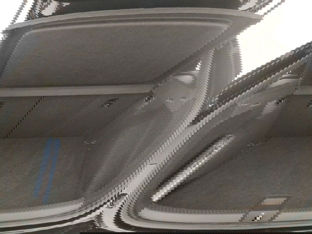 Volkswagen Taigo usata a Napoli (19)