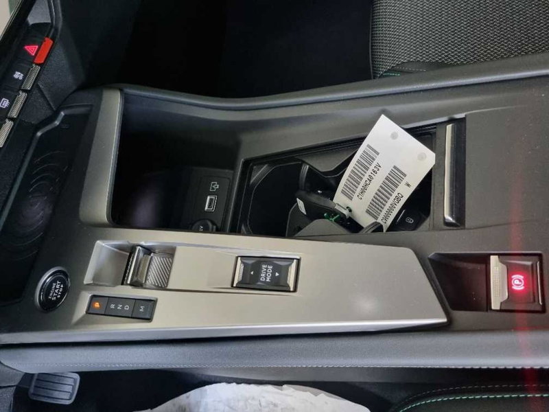 Peugeot 308 nuova a Varese (8)