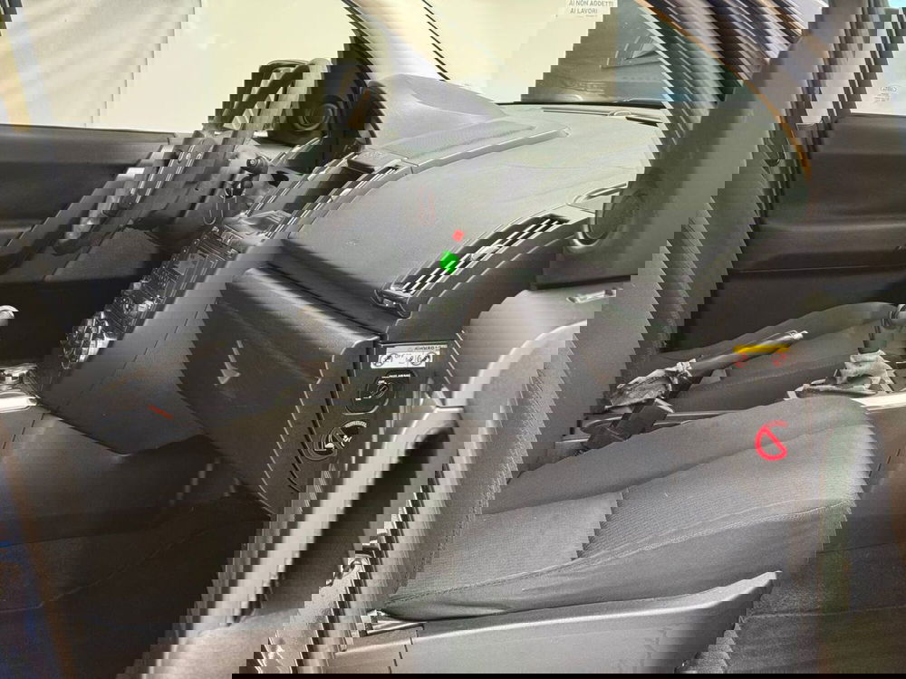 Land Rover Freelander usata a Savona (13)