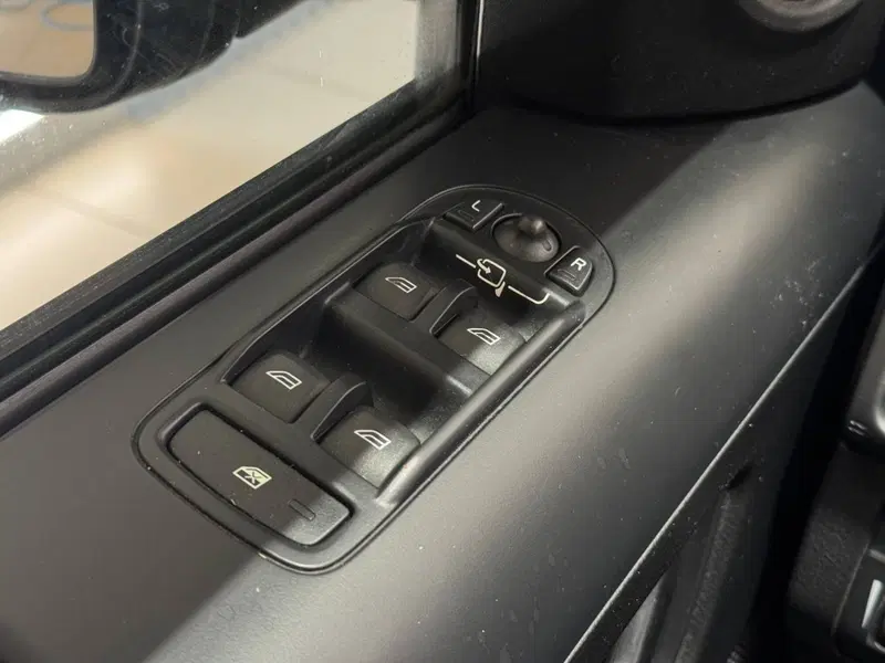 Land Rover Freelander usata a Savona (9)