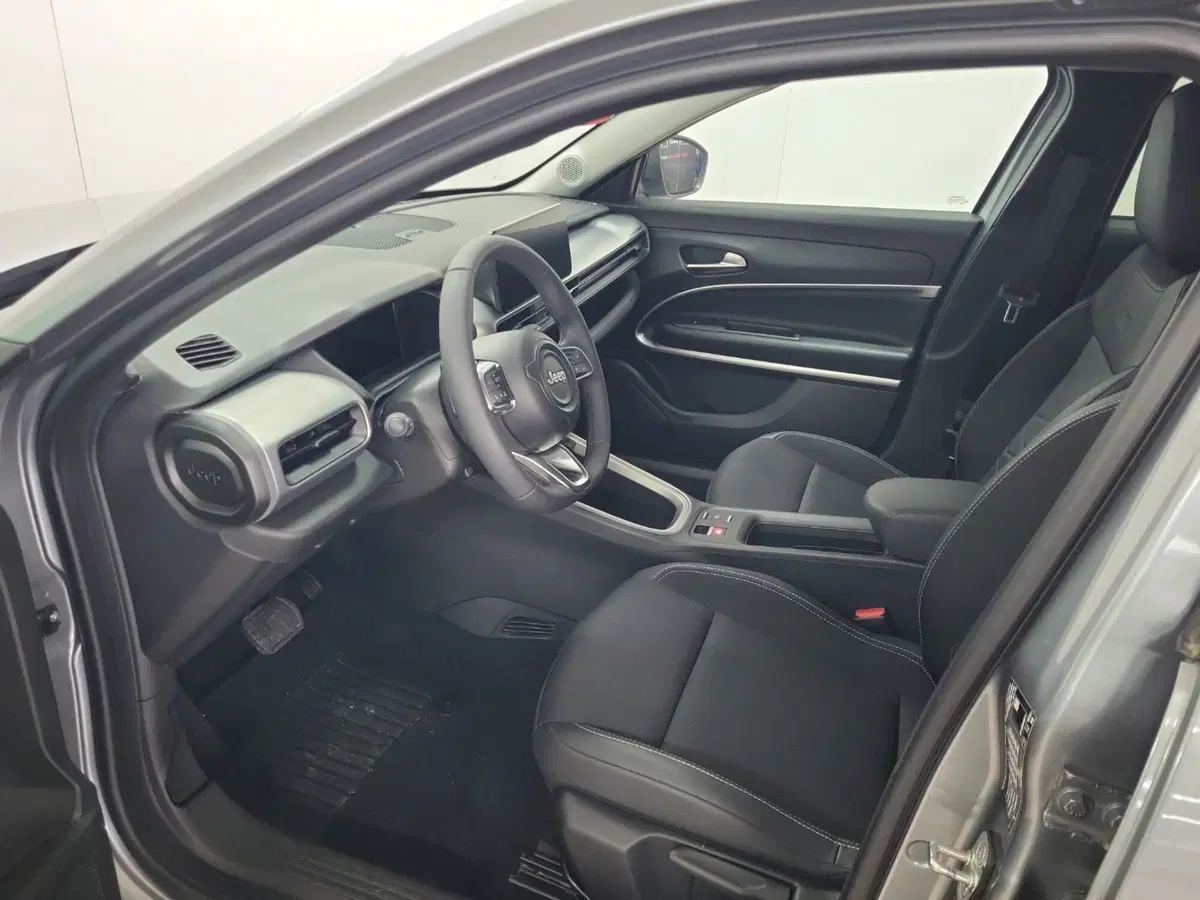 Jeep Avenger usata a Arezzo (7)