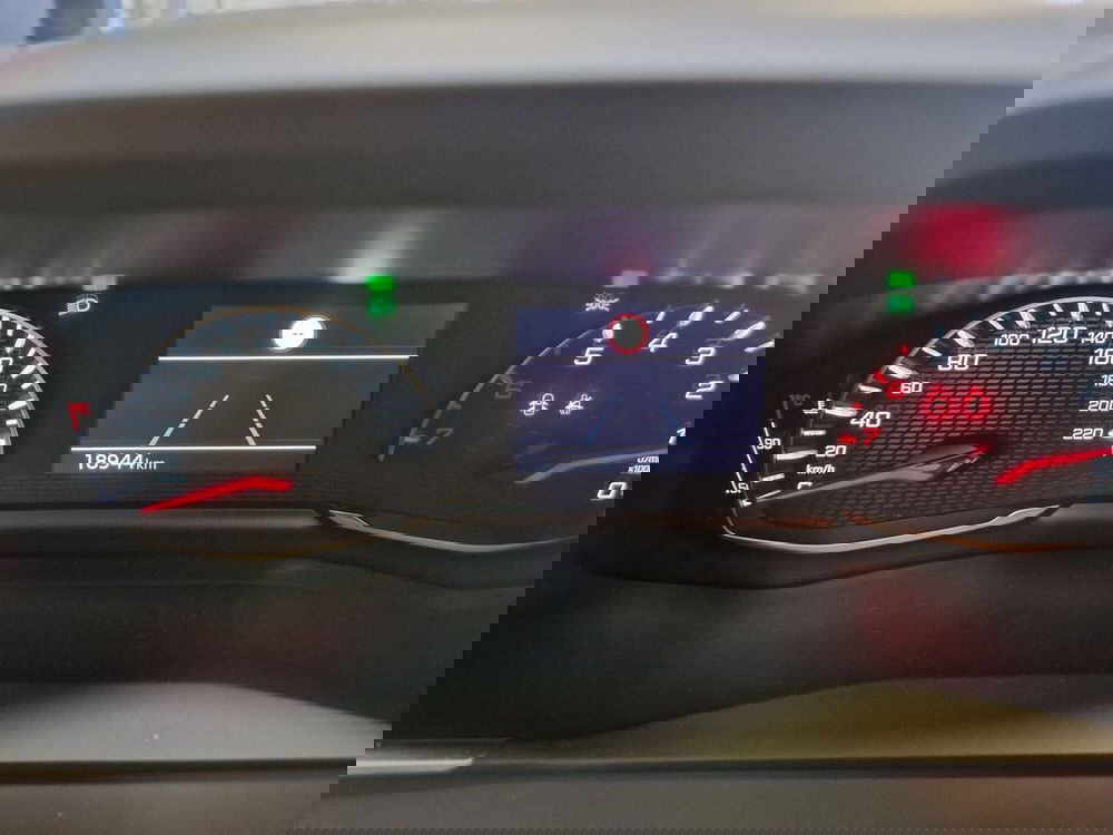 Peugeot 208 usata a Varese (10)