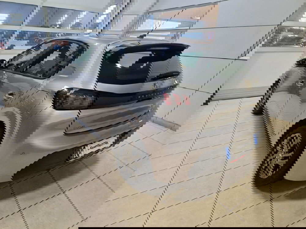 Peugeot 208 usata a Varese (4)